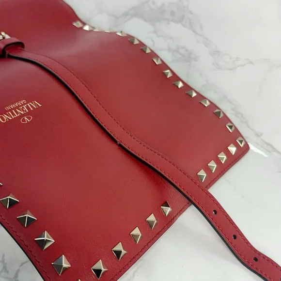 Valentino Garavani Red travel Jewelry Clutch with Silver Studs - Picture 11 of 16